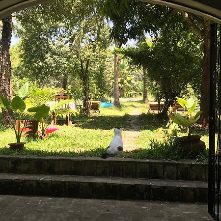 Footprints House Hotel Diani Beach Exterior photo